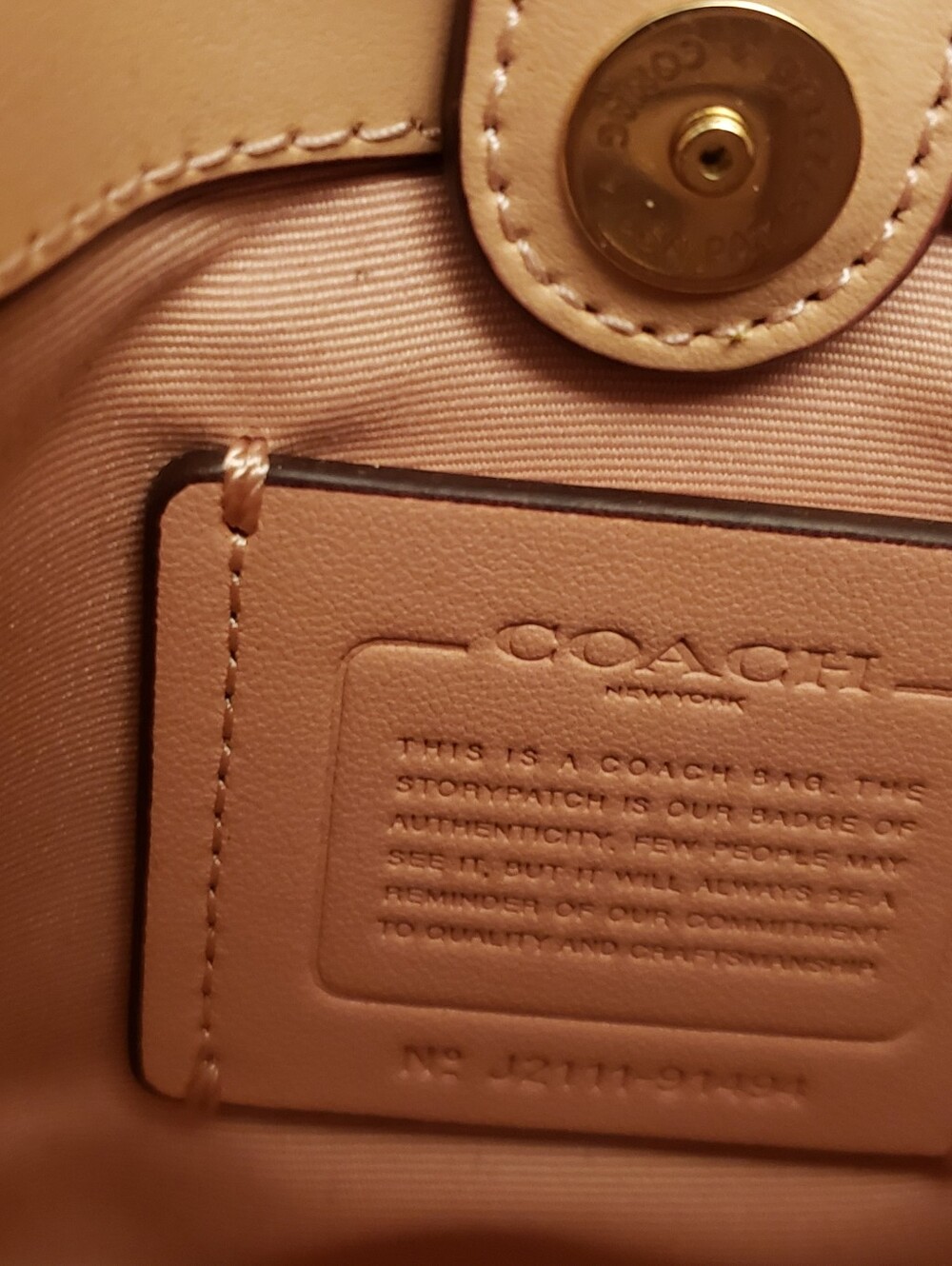 Coach Purse - Picture 4 of 8